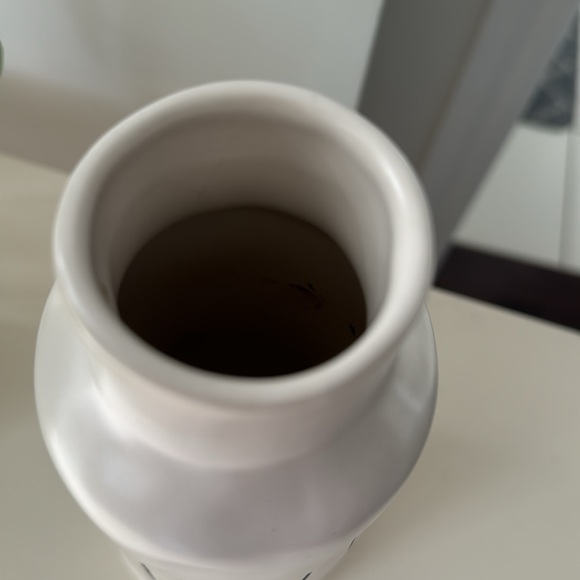 rae dunn hold vase vguc - Picture 2 of 5